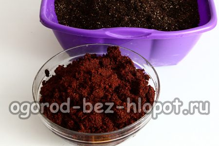 부풀어 오른 코코넛 기질