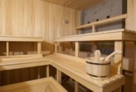 욕실 배치, 별도의 세면실과 스팀룸