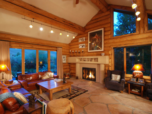 시골집의 벽난로