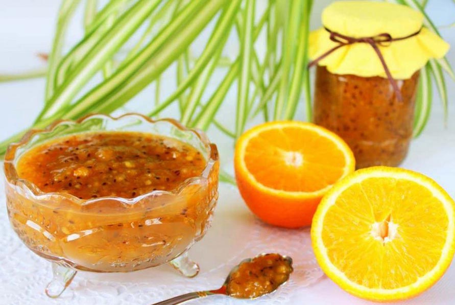 오렌지를 곁들인 구스베리 잼