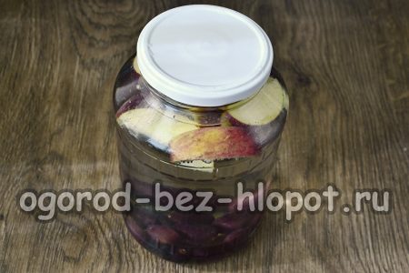 끓는 물을 붓다