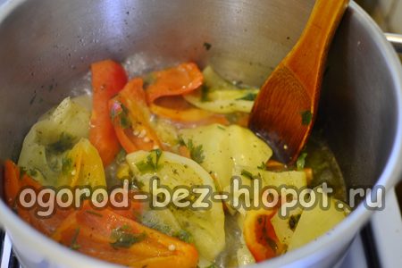 스토브에서 간식을 요리하다