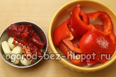 고추와 마늘을 준비하다