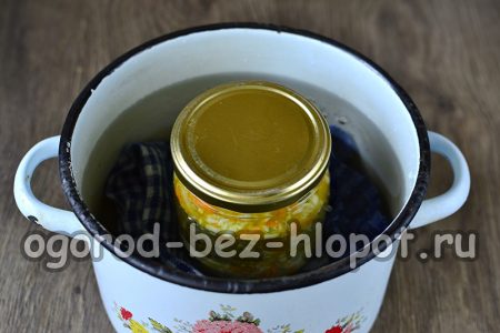 야채 병을 살균하다