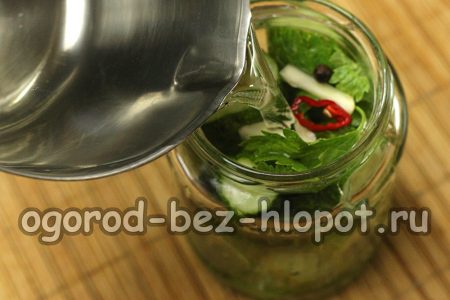 항아리에 물을 채우다