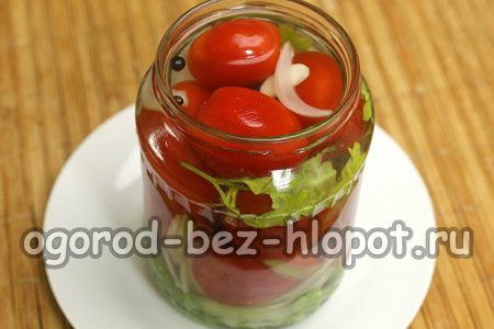 매리네이드에 담긴 토마토