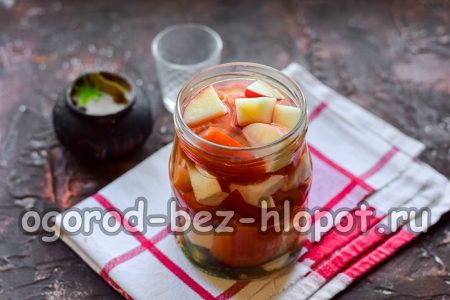 끓는 물을 붓다