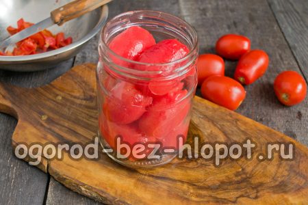 토마토를 병에 담다