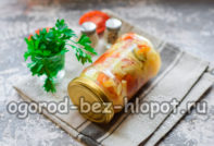 양배추를 곁들인 쿠반 샐러드