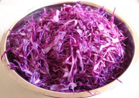 우리는 양배추를 자른다