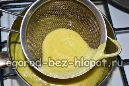 주스의 거품을 걷어내다