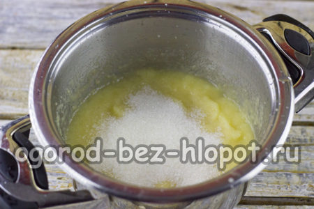 설탕을 첨가하다