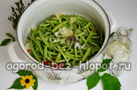 기름과 물을 붓다