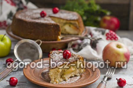 케피어를 곁들인 사과 파이