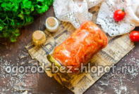 양배추가 담긴 항아리에 담긴 양배추 수프