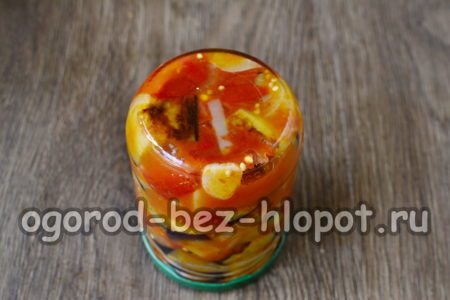 우리는 소테를 병에 담았습니다