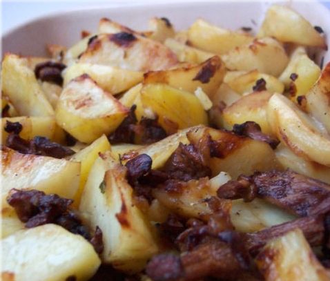 돼지 새끼와 감자