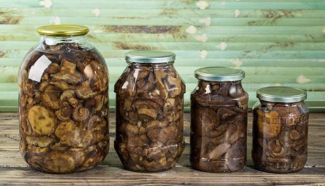 절인 돼지 새끼