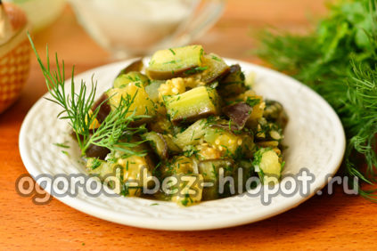 마늘과 허브로 양념한 가지