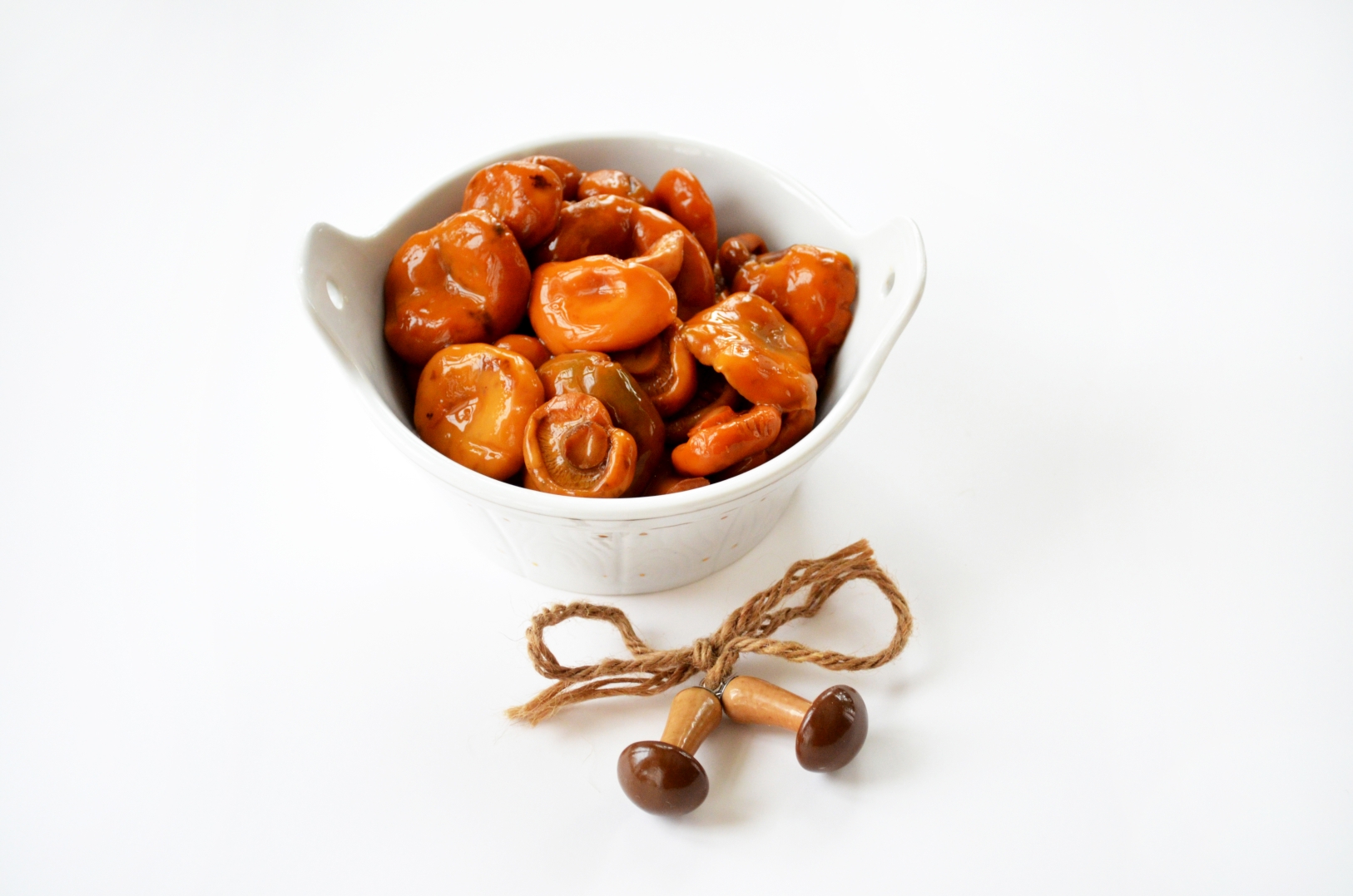 사프란 우유 캡슐로 만든 요리