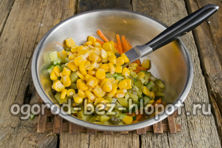 옥수수를 추가하다