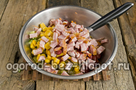 소시지를 자르다