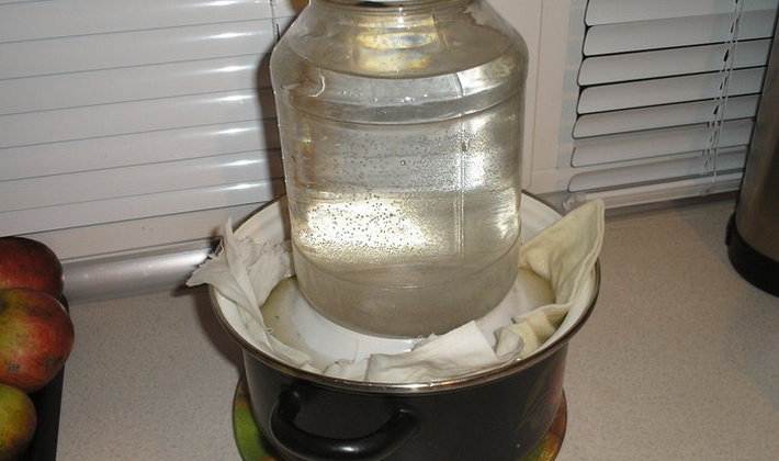 압력 하에서 소금을 뿌리다