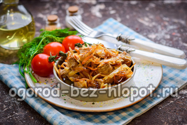 고기와 함께 끓인 양배추가 완성되었습니다.