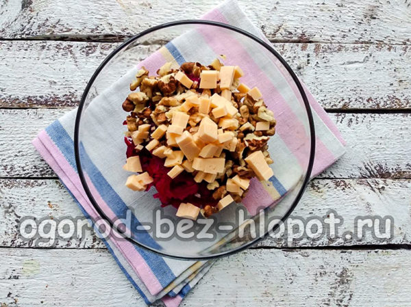 단단한 치즈를 자르다