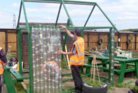 플라스틱 병으로 만든 온실