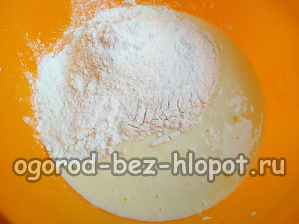 밀가루를 추가하다