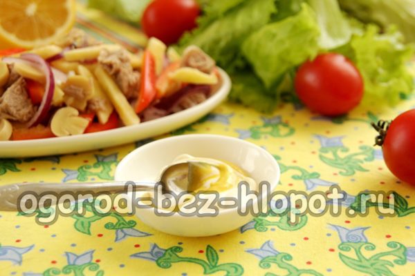 마요네즈와 머스타드를 섞다