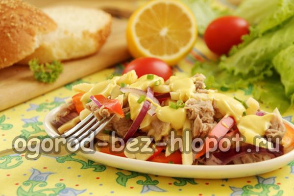 프라하 샐러드가 준비되었습니다