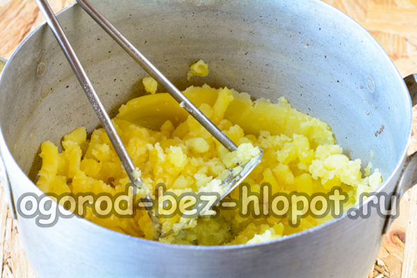 으깬 감자를 만들다