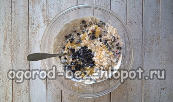 냉동 베리를 추가하세요