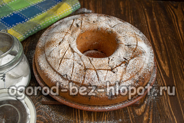 가루 설탕을 뿌린다