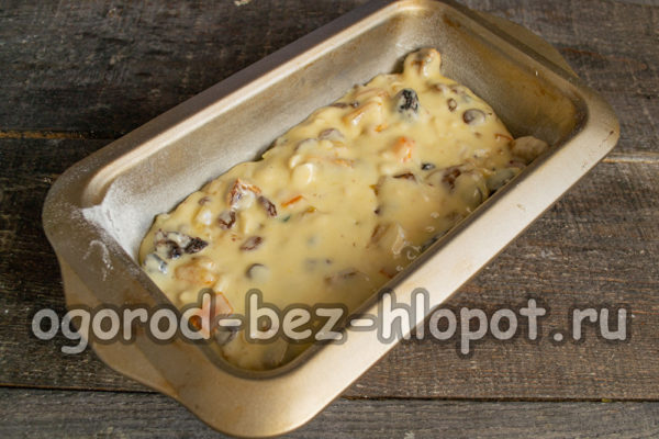 반죽을 팬에 넣으세요