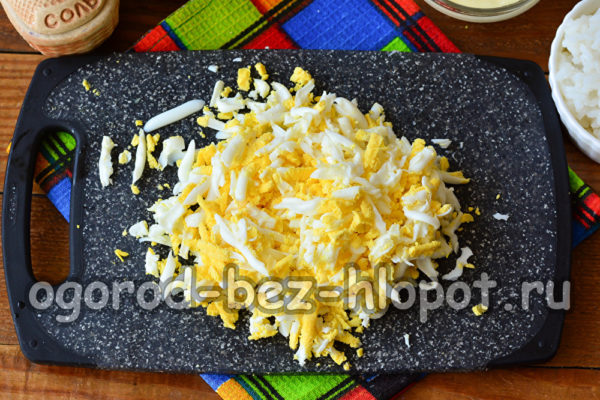 계란을 삶아서 갈아주세요