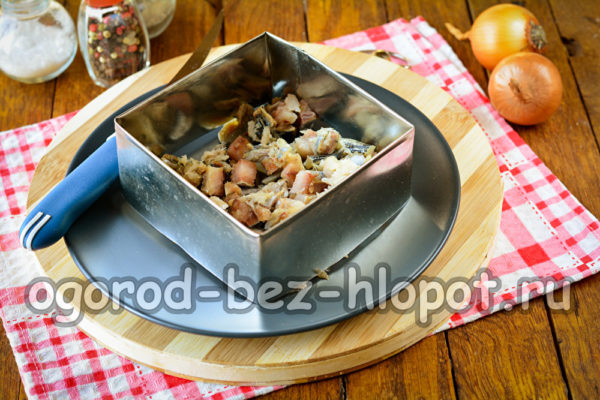 청어 필레를 펼쳐 놓다