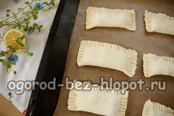 빈칸을 베이킹 시트에 놓으세요