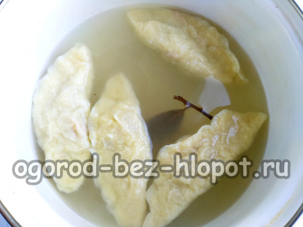 제품을 용접하다