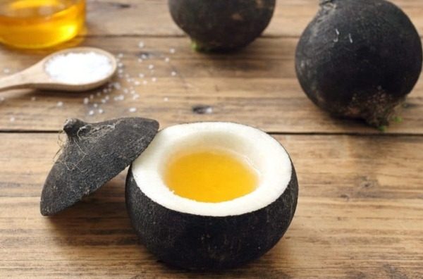 검은색 붉은 주스