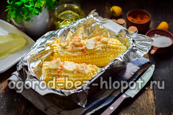 향신료와 마늘을 첨가하다