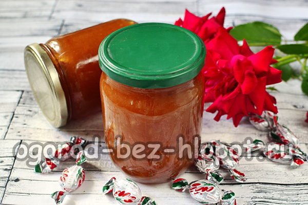 매자나무 열매를 넣은 사과잼