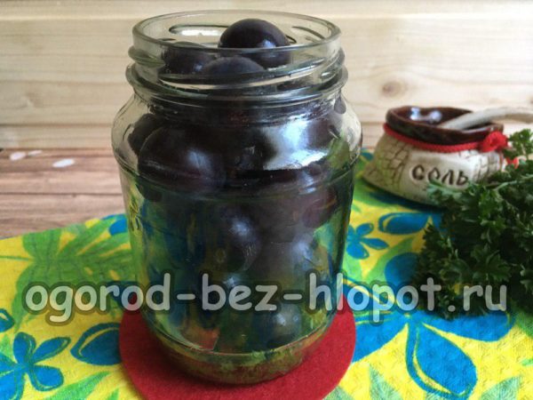 항아리에 열매를 채우다