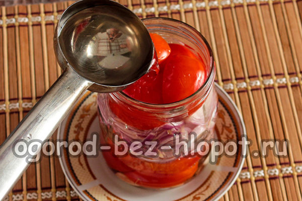 끓는 물을 붓다