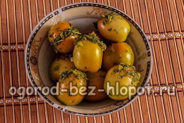 토마토 속을 채운 요리